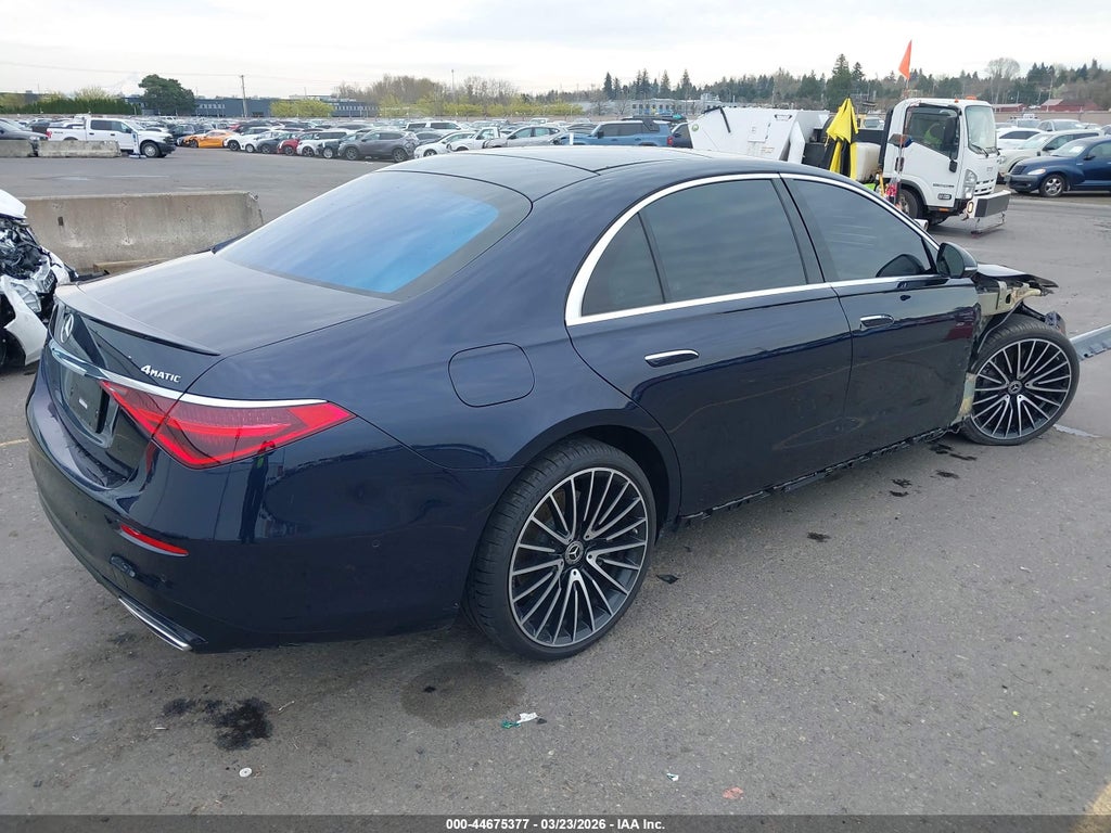 Mercedes-Benz S-Класс 2022