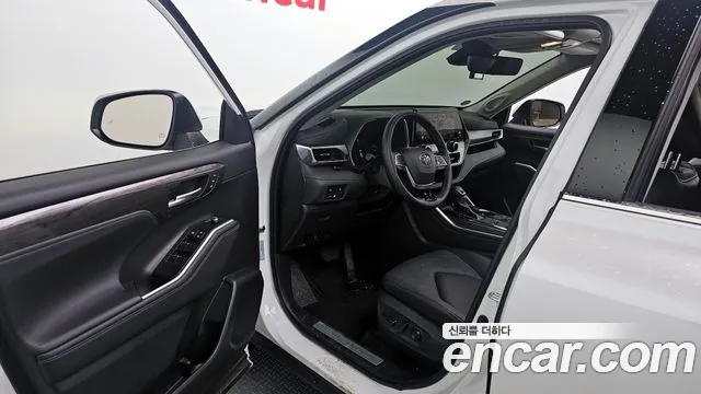 Toyota Highlander 2025