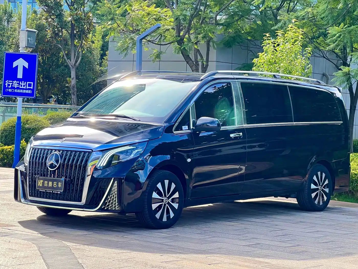 Mercedes-Benz Vito 2024