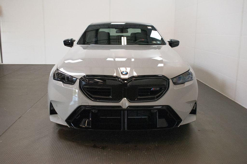 BMW M5 2027