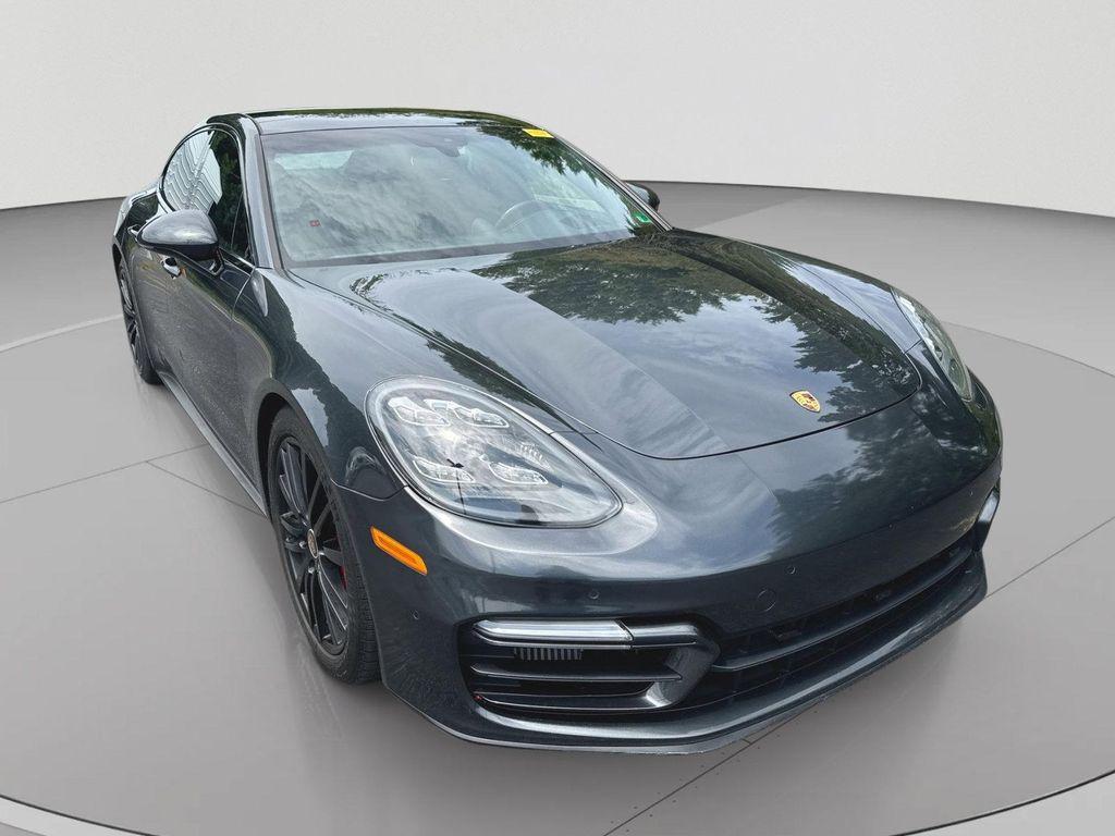 Porsche Panamera 2021