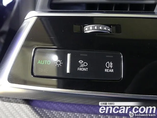Audi RSQ8 2021