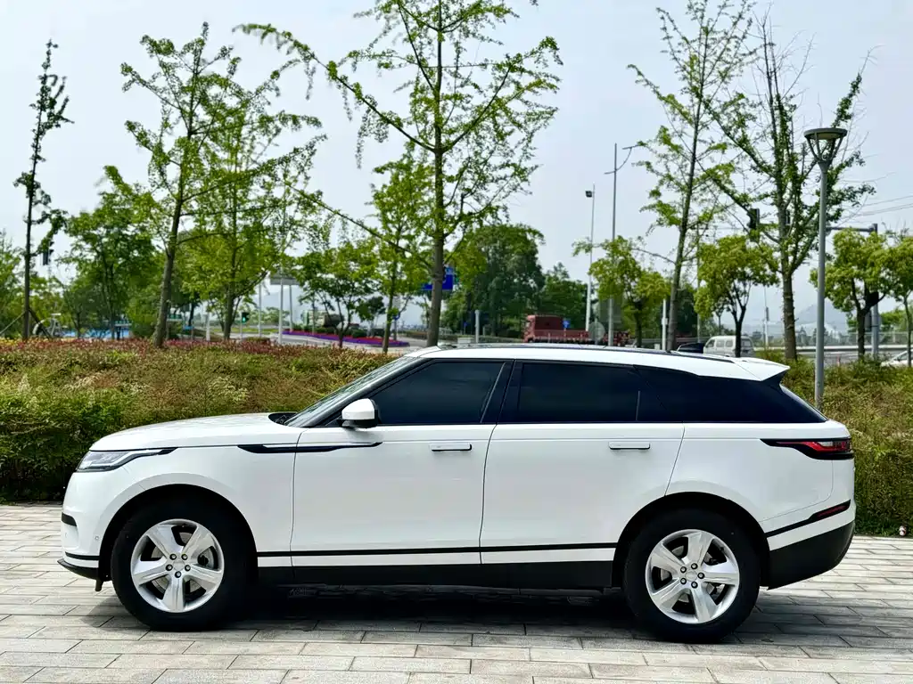 Land Rover Range Rover Velar 2023