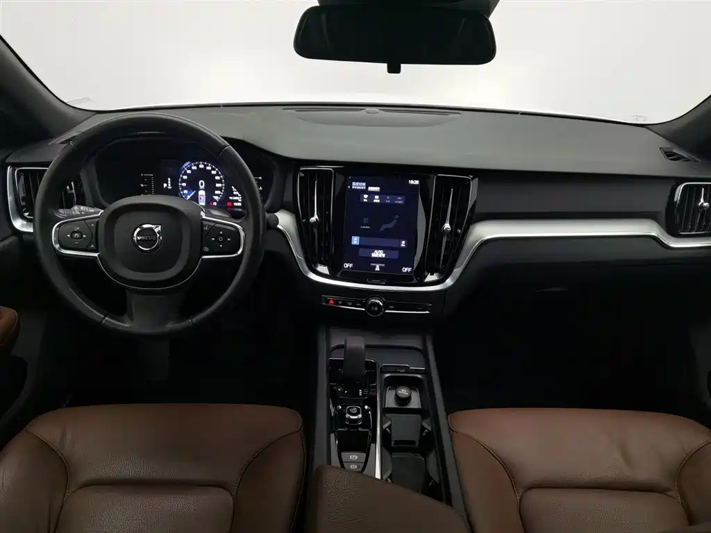 Volvo S60 2022