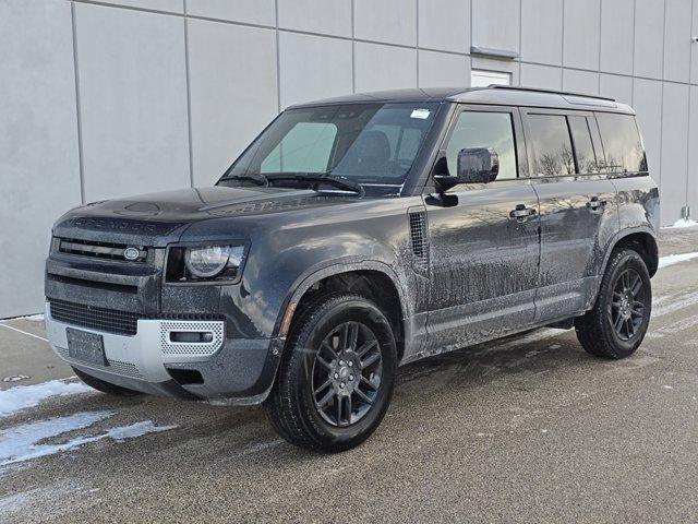 Land Rover Defender 2025