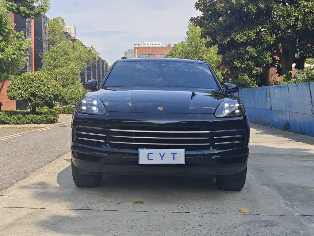 Porsche Cayenne 2021