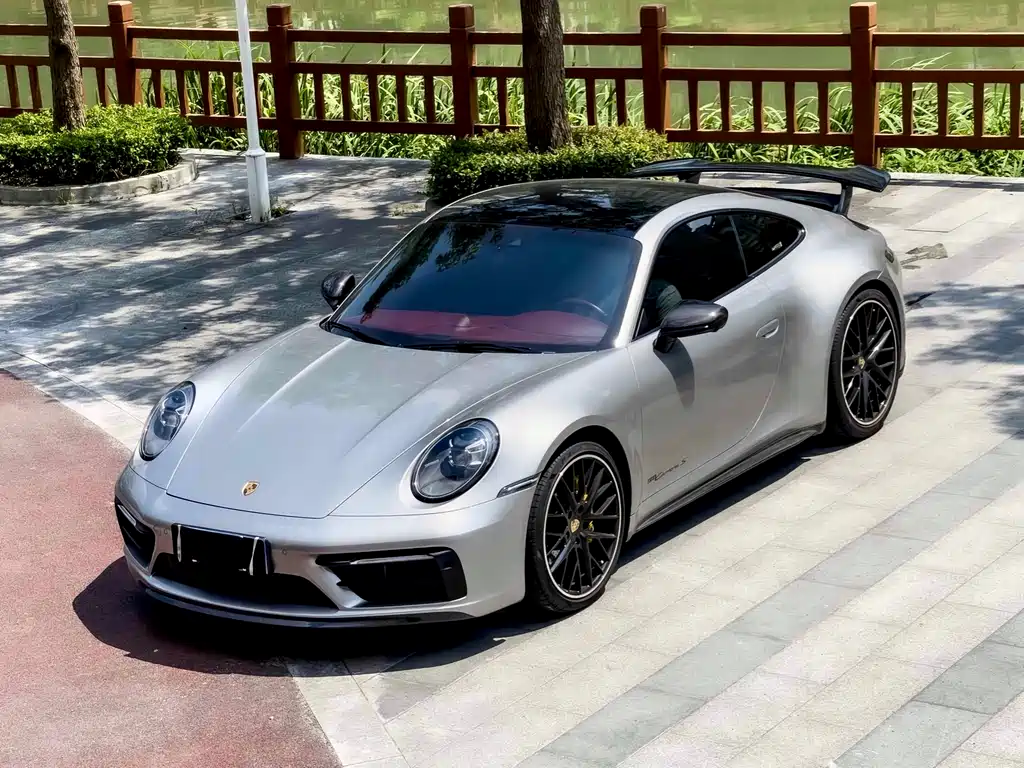 Porsche 911 2021