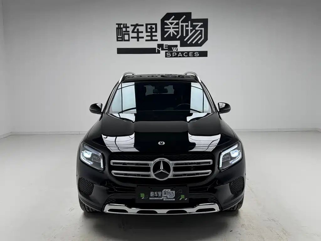 Mercedes-Benz GLB 2023