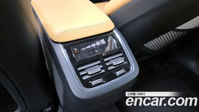 Volvo XC60 2023