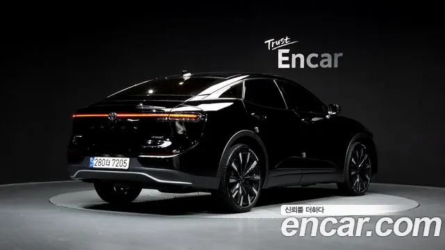 Toyota Crown 2023