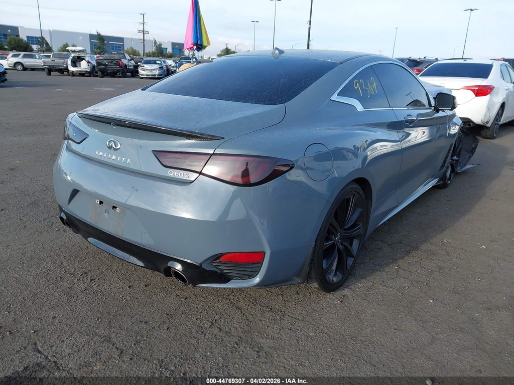 Infiniti Q60 2022