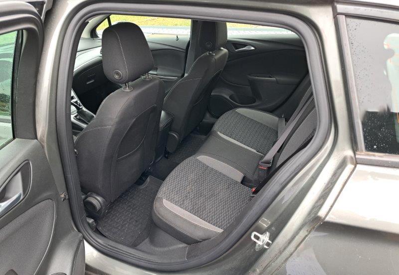 Opel Astra 2021