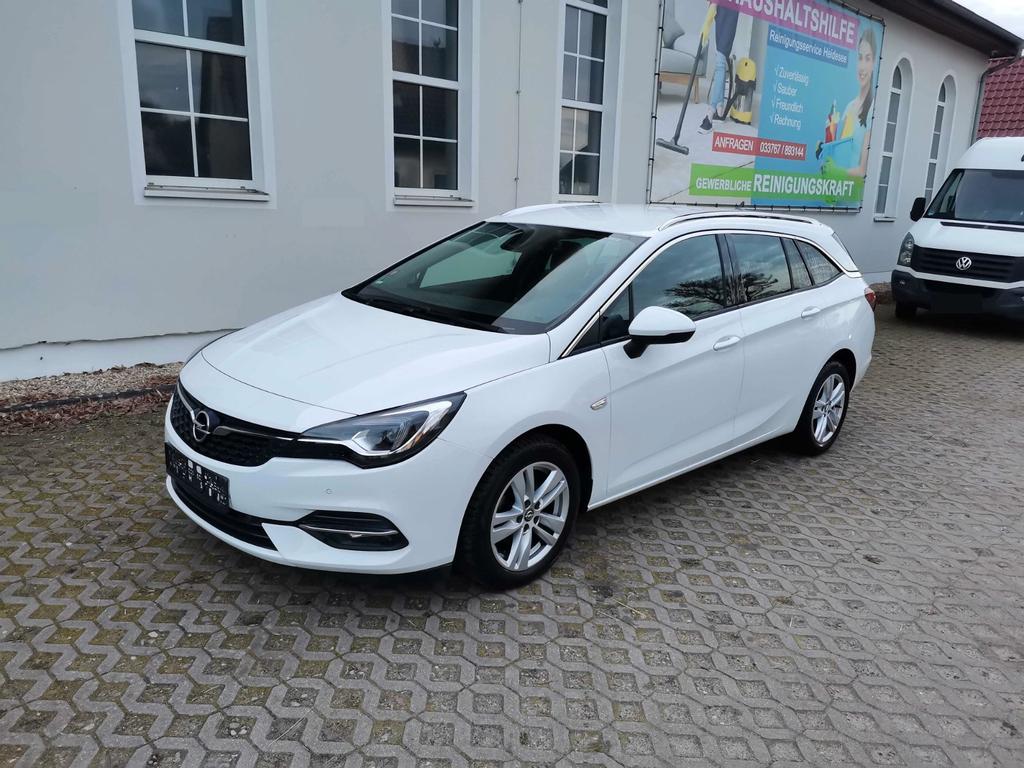 Opel Astra 2021