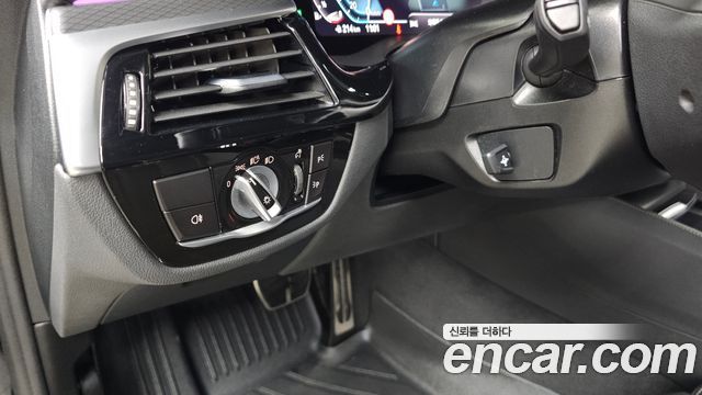 BMW 5 серии 2023