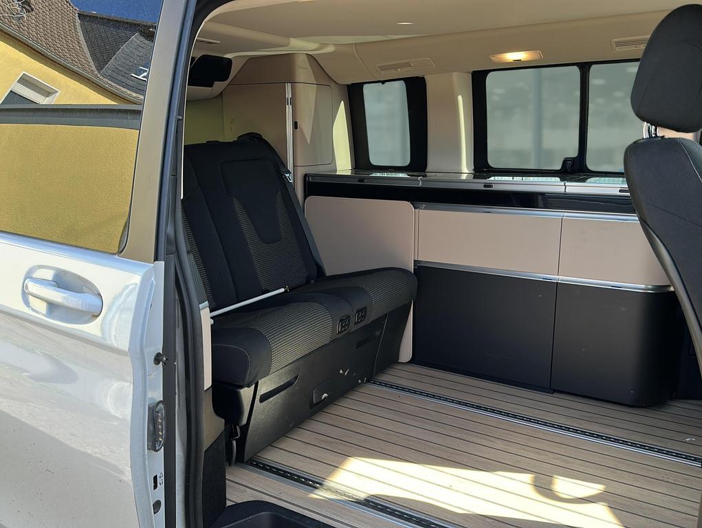 Mercedes-Benz V 300 2023