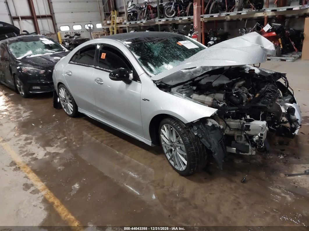 Mercedes-Benz CLA 2022