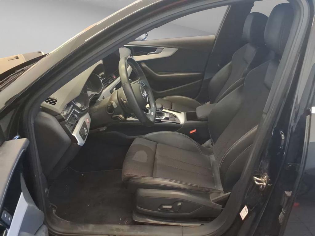 Audi A4 2023