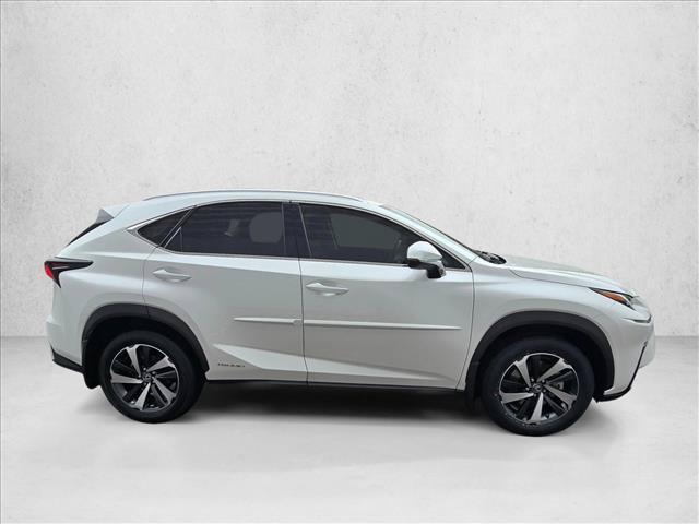 Lexus NX 2021