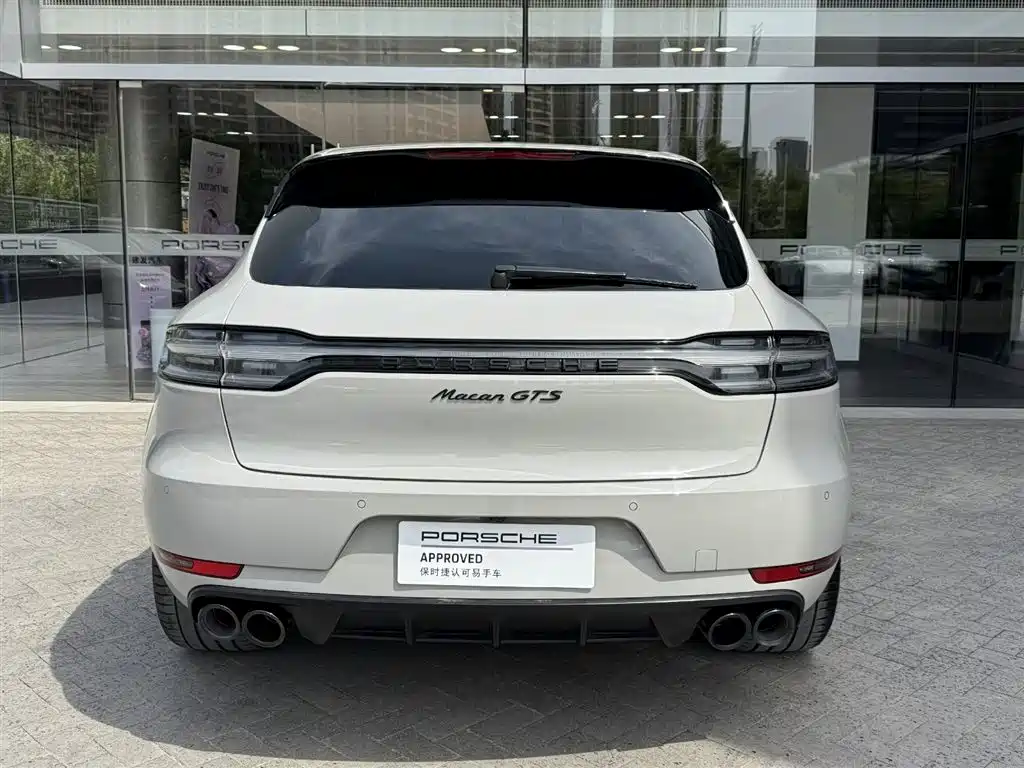 Porsche Macan 2021