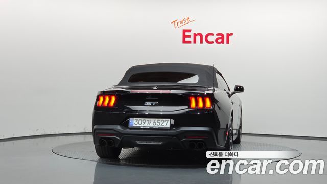 Ford Mustang 2024