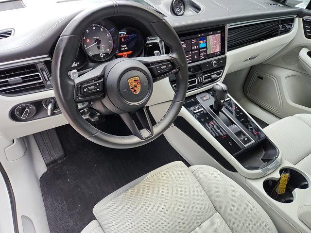 Porsche Macan 2023