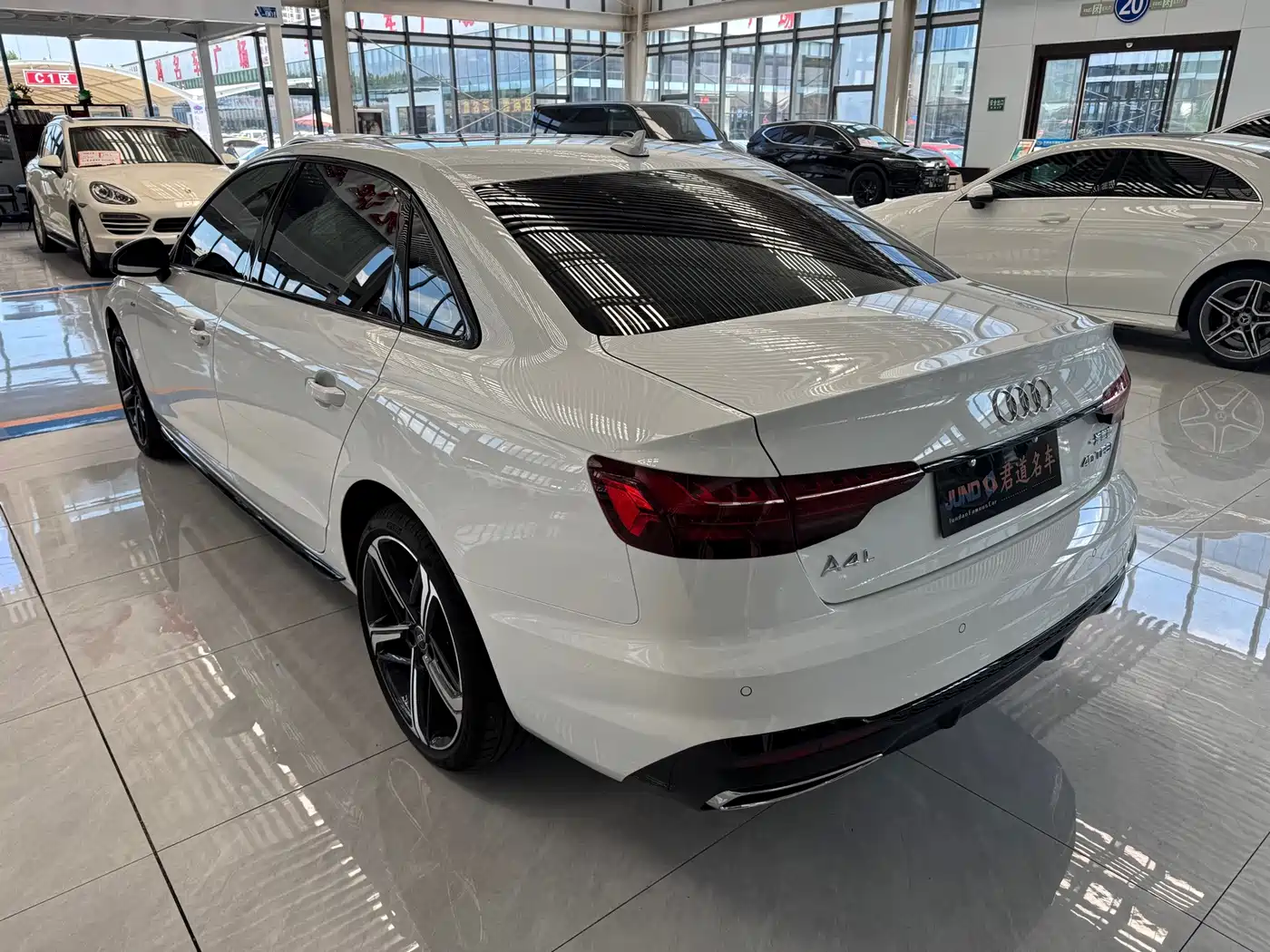 Audi A4 2025