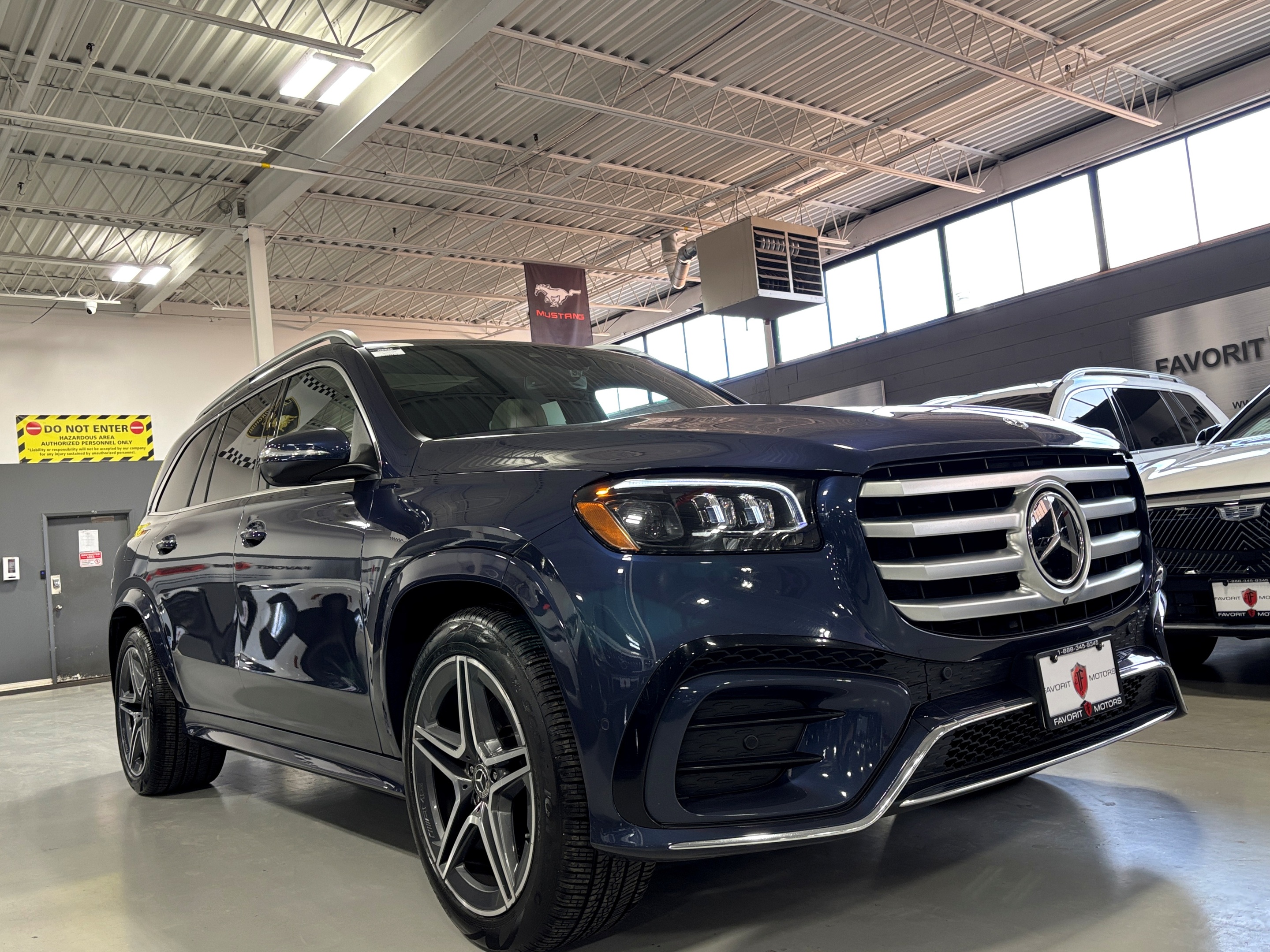 Mercedes-Benz GLS 2024