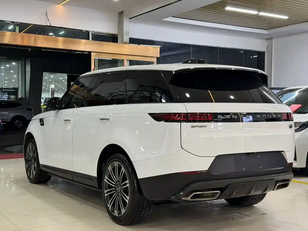Land Rover Range Rover Sport 2024