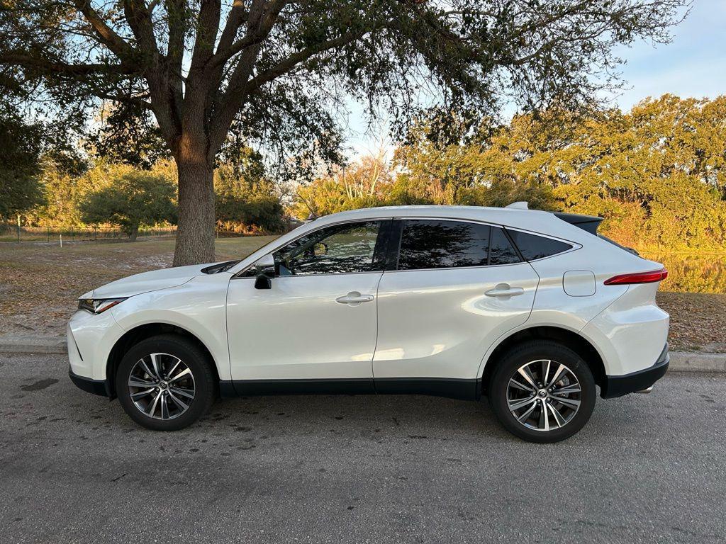 Toyota Venza 2023