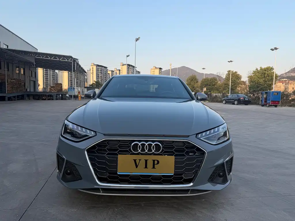 Audi A4 2022