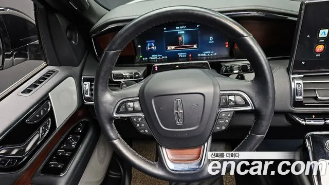 Lincoln Navigator 2022