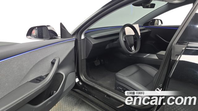 Tesla Model 3 2025