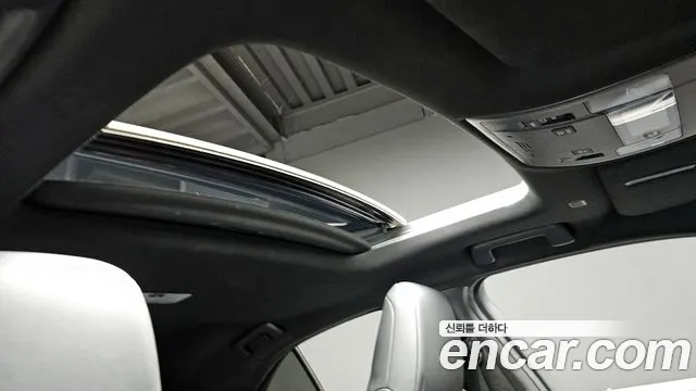 Lexus UX 2021