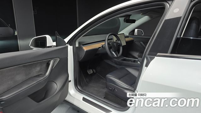 Tesla Model Y 2021