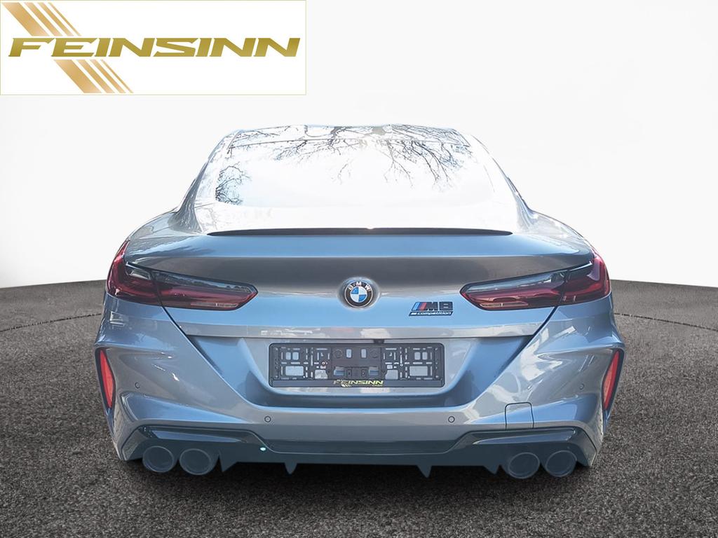 BMW M8 2024