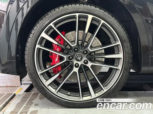Maserati Levante 2020