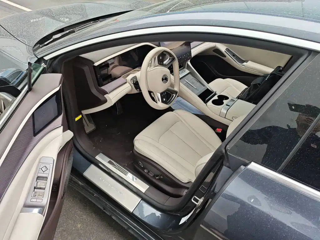 Denza Z9 2025