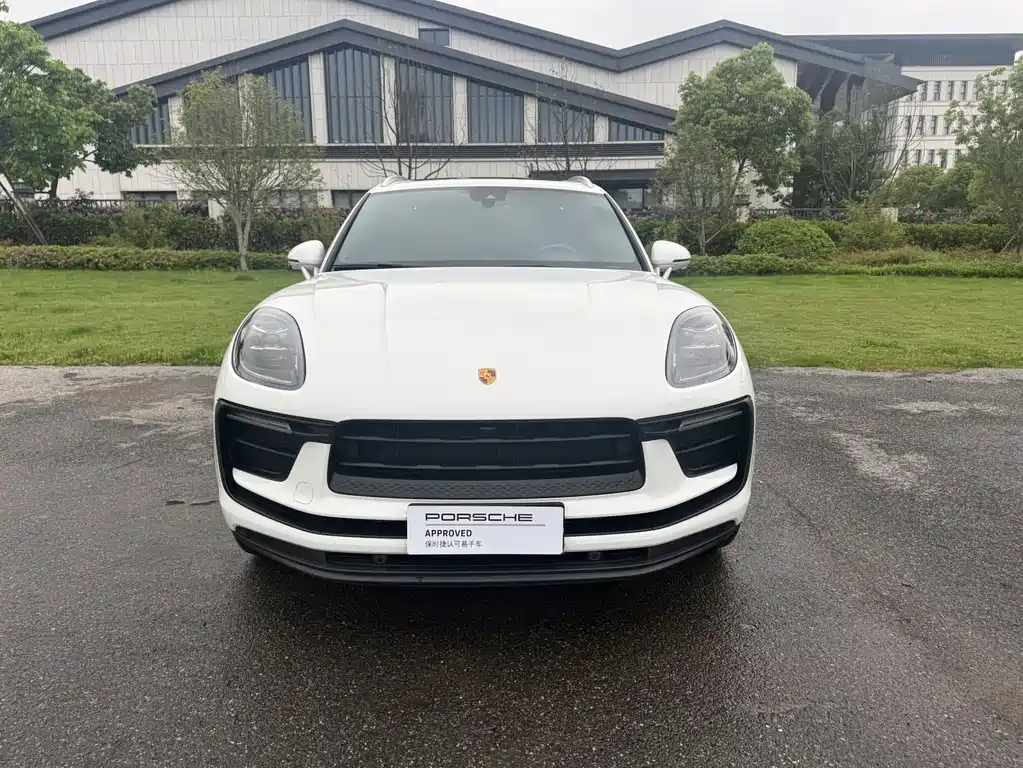 Porsche Macan 2023