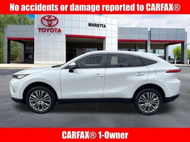 Toyota Venza 2024