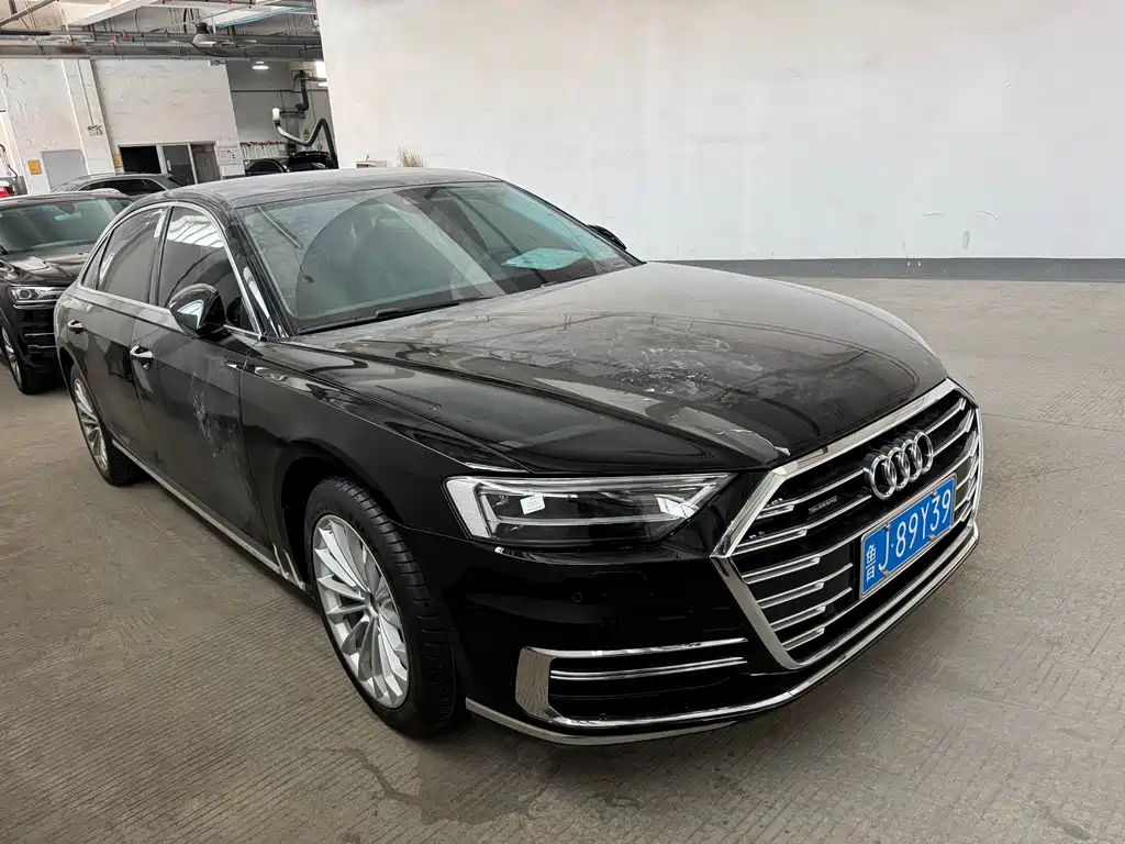 Audi A8 2022