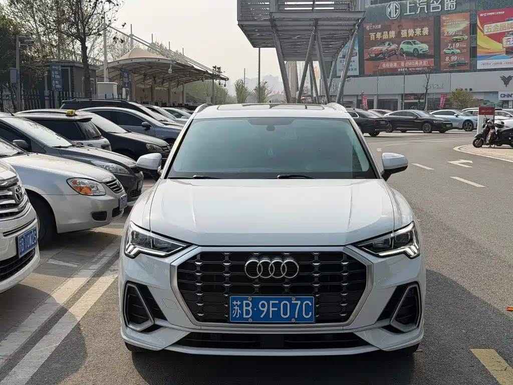 Audi Q3 2021