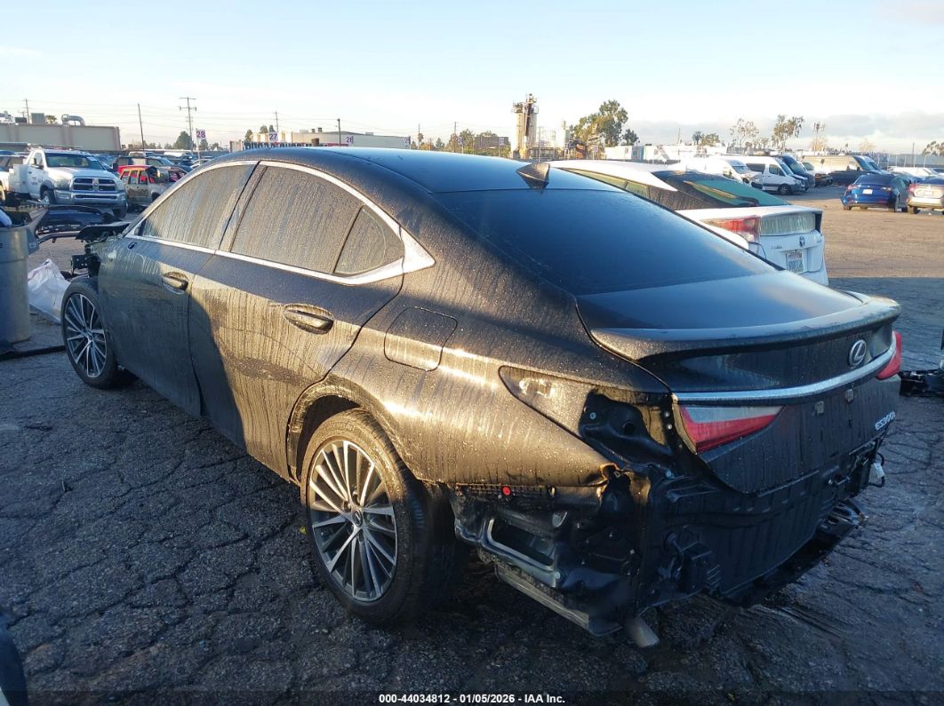 Lexus ES 2025