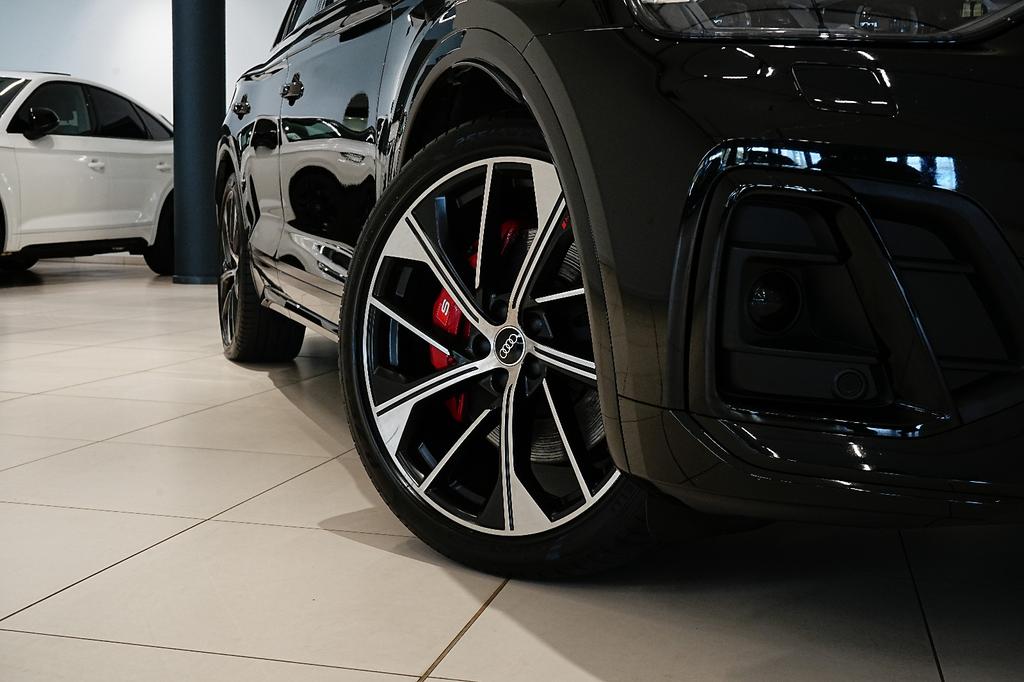 Audi SQ5 2023
