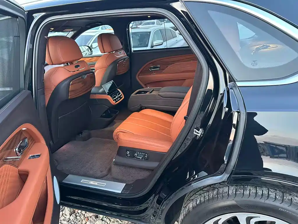 Bentley Bentayga 2023