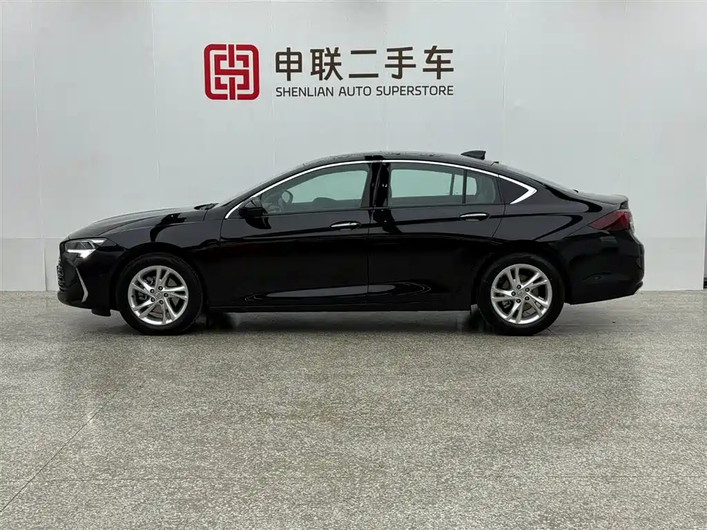 Buick Regal 2025