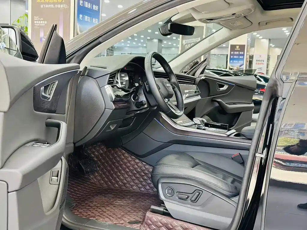 Audi Q8 2021