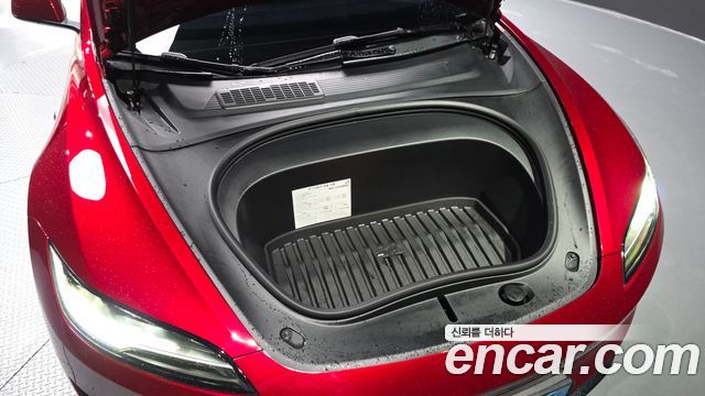 Tesla Model 3 2024