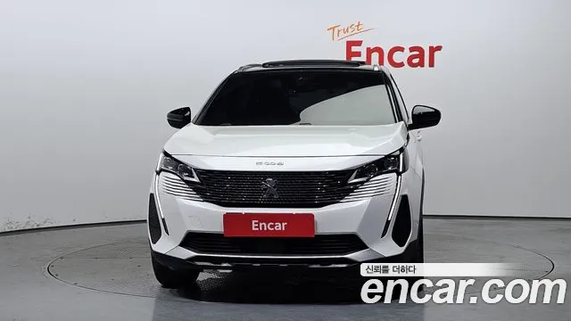 Peugeot 5008 2021