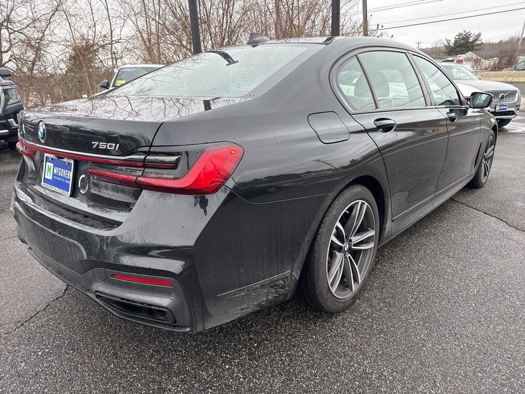 BMW 750 2021