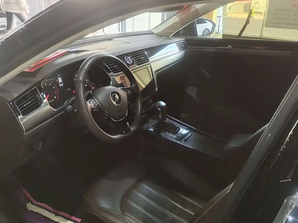 Volkswagen Phideon 2023